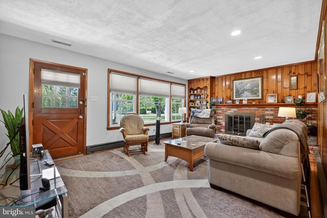312 KRESSON GIBBSBORO RD, Voorhees, NJ 08043