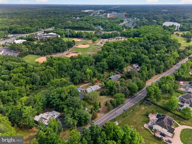 312 KRESSON GIBBSBORO RD, Voorhees, NJ 08043