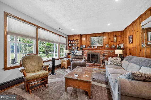 312 KRESSON GIBBSBORO RD, Voorhees, NJ 08043