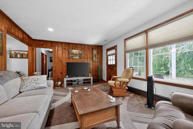 312 KRESSON GIBBSBORO RD, Voorhees, NJ 08043