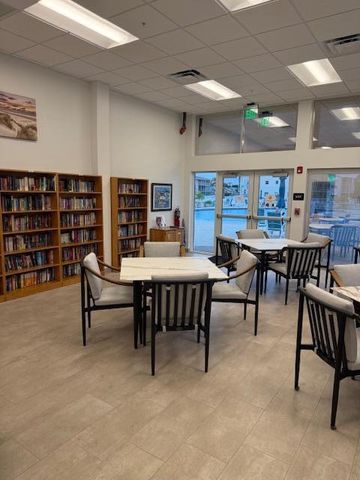 340 Horizons W 104, Boynton Beach, FL 33435