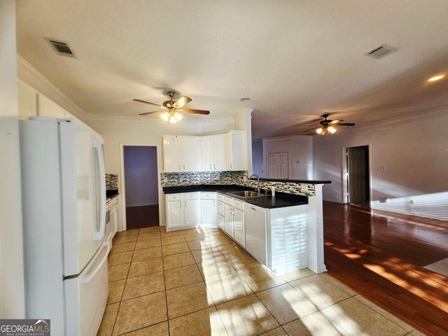 9821 Reflections Drive, Villa Rica, GA 30180