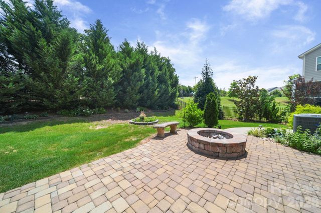 5021 Shadowbrook Road, Waxhaw, NC 28173