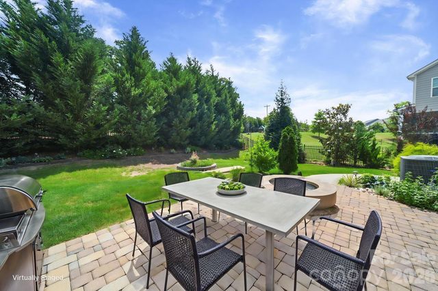 5021 Shadowbrook Road, Waxhaw, NC 28173