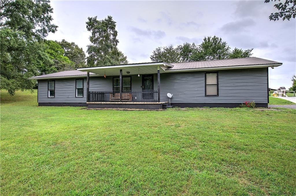 751 Liberty SW Road, Calhoun, GA 30701