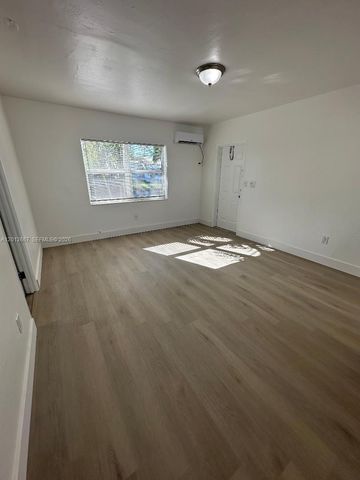 1956 Lincoln St 6, Hollywood, FL 33020