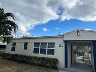 1956 Lincoln St 6, Hollywood, FL 33020