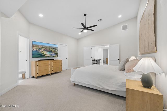 1911 E CLIPPER Court, Gilbert, AZ 85234