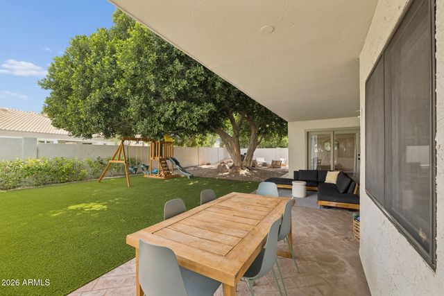1911 E CLIPPER Court, Gilbert, AZ 85234