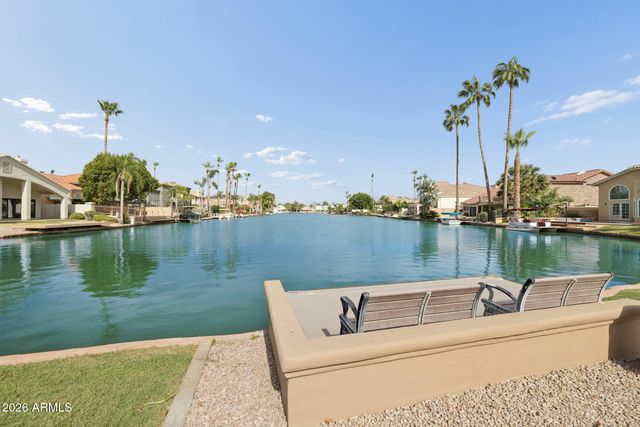 1911 E CLIPPER Court, Gilbert, AZ 85234