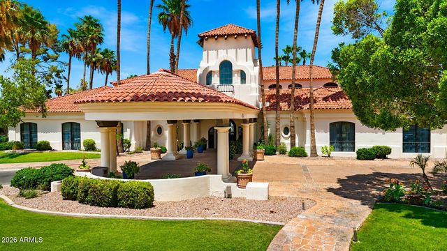 1911 E CLIPPER Court, Gilbert, AZ 85234