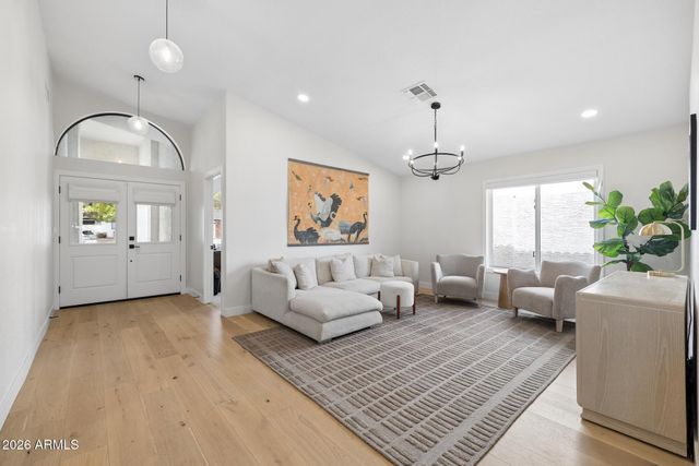1911 E CLIPPER Court, Gilbert, AZ 85234