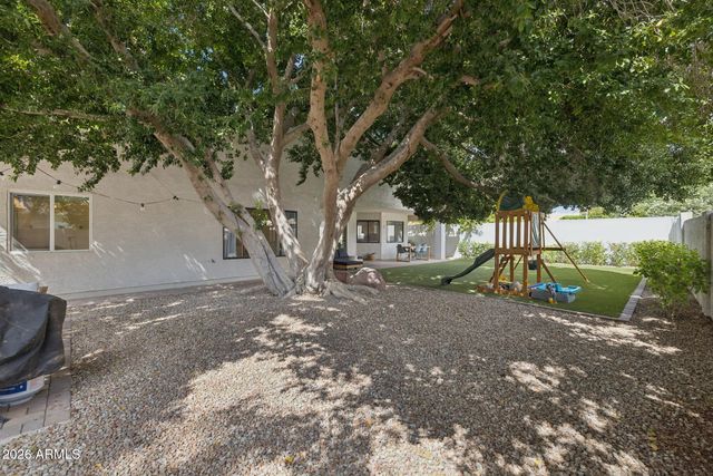 1911 E CLIPPER Court, Gilbert, AZ 85234