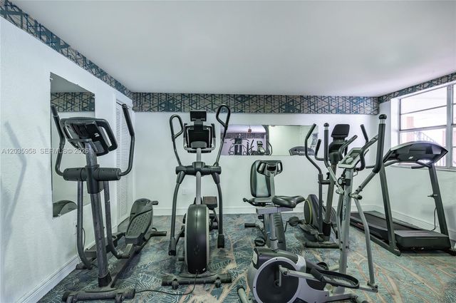 1910 W 56th St 3219, Hialeah, FL 33012