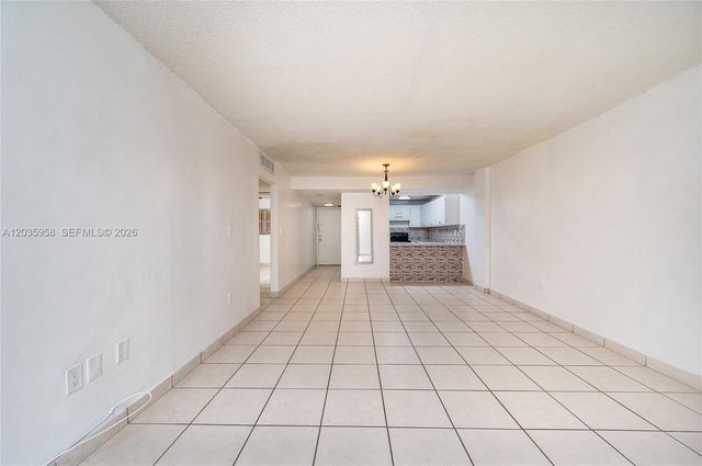 1910 W 56th St 3219, Hialeah, FL 33012