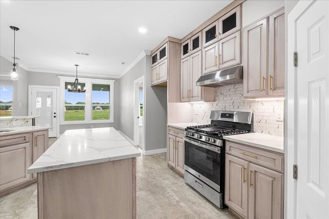 1052 Grison Circle, Corsicana, TX 75109