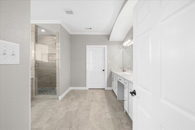 1052 Grison Circle, Corsicana, TX 75109