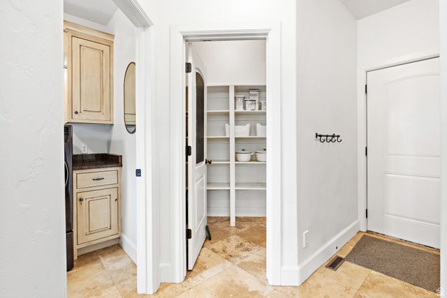 151 W GLACIER LILY DR, Alpine, UT 84004