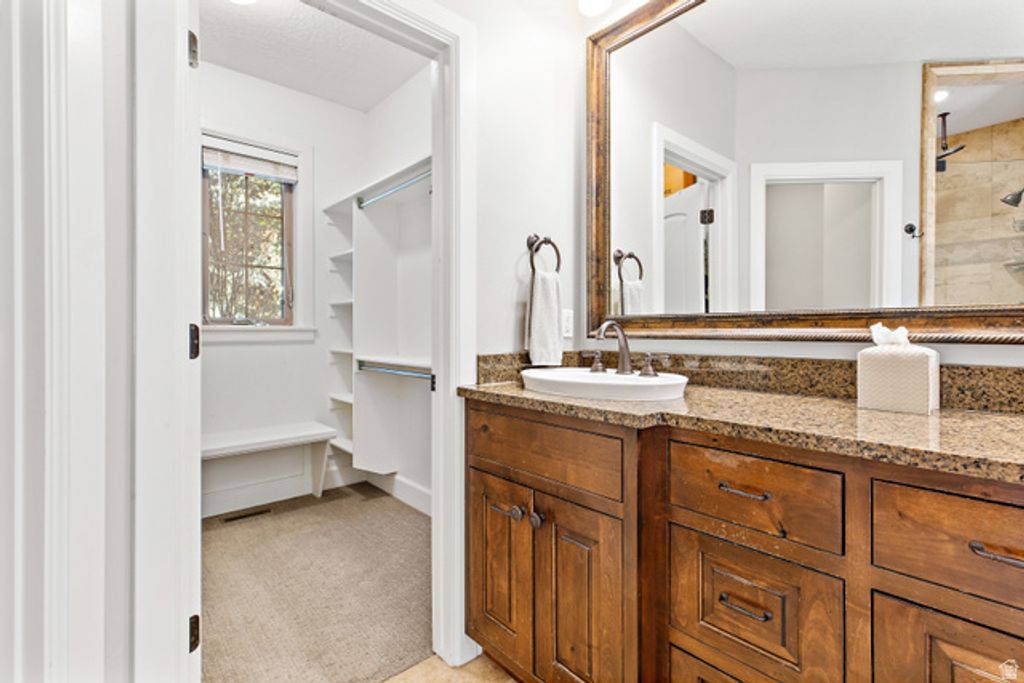 Image 27 of property listing at 151 W GLACIER LILY DR, Alpine, UT 84004