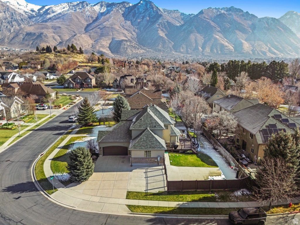 Image 58 of property listing at 151 W GLACIER LILY DR, Alpine, UT 84004