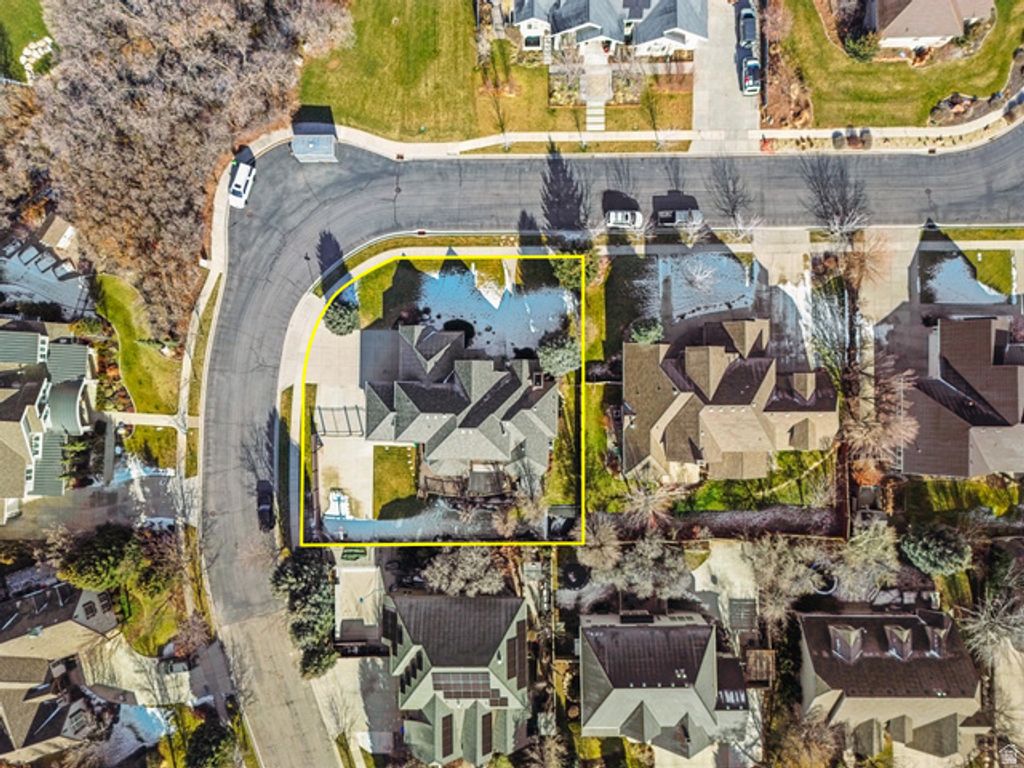 Image 67 of property listing at 151 W GLACIER LILY DR, Alpine, UT 84004