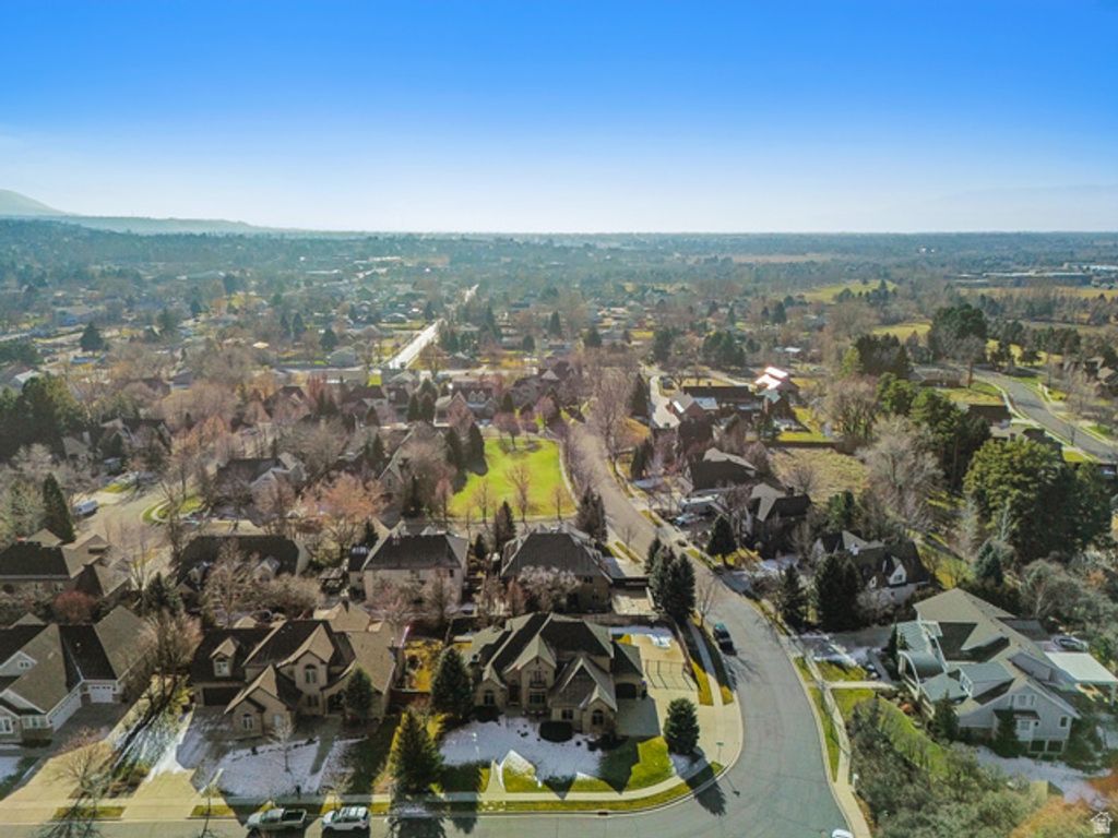 Image 70 of property listing at 151 W GLACIER LILY DR, Alpine, UT 84004