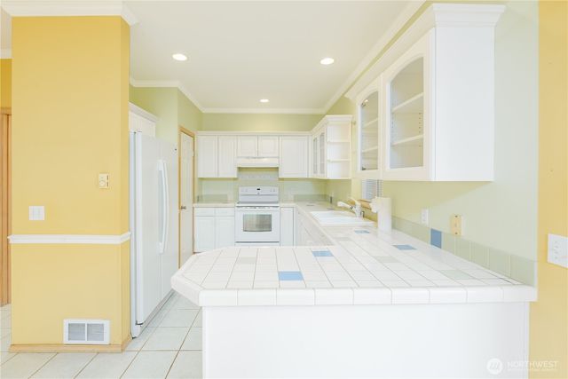 180 America Boulevard, Sequim, WA 98382