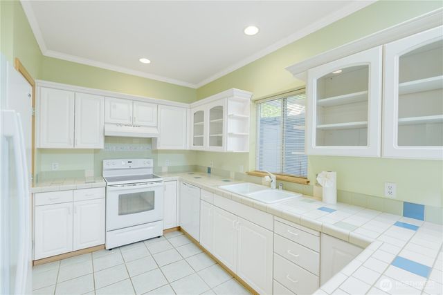 180 America Boulevard, Sequim, WA 98382