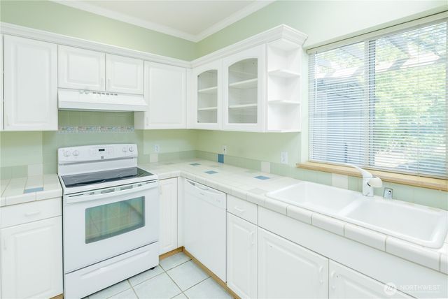 180 America Boulevard, Sequim, WA 98382