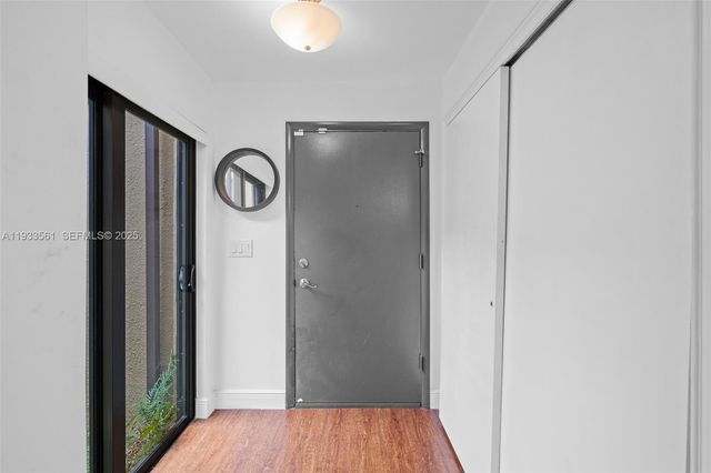 1030 NE 202nd Ter, Miami, FL 33179