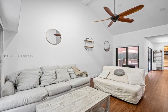 1030 NE 202nd Ter, Miami, FL 33179