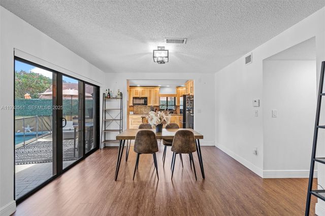 1030 NE 202nd Ter, Miami, FL 33179