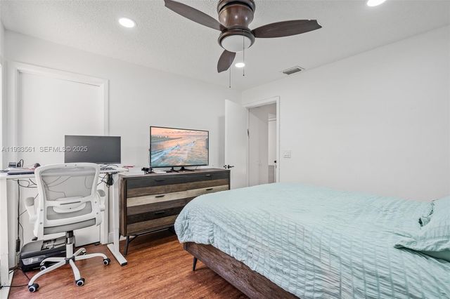 1030 NE 202nd Ter, Miami, FL 33179