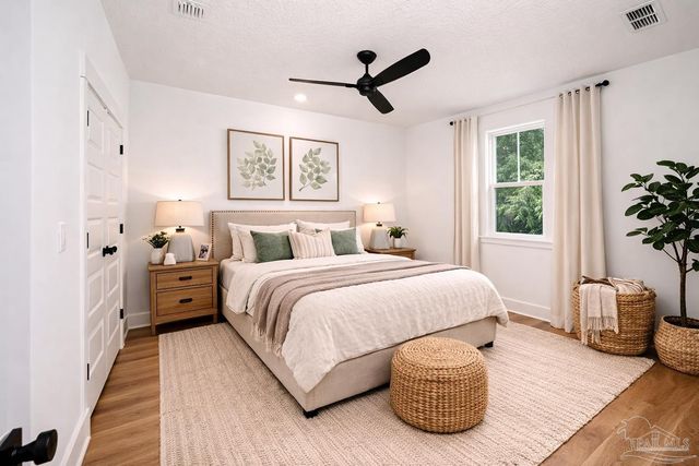 1321 John Carroll Dr, Pensacola, FL 32504