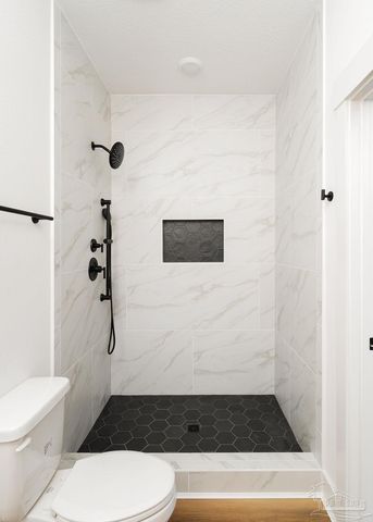 1321 John Carroll Dr, Pensacola, FL 32504