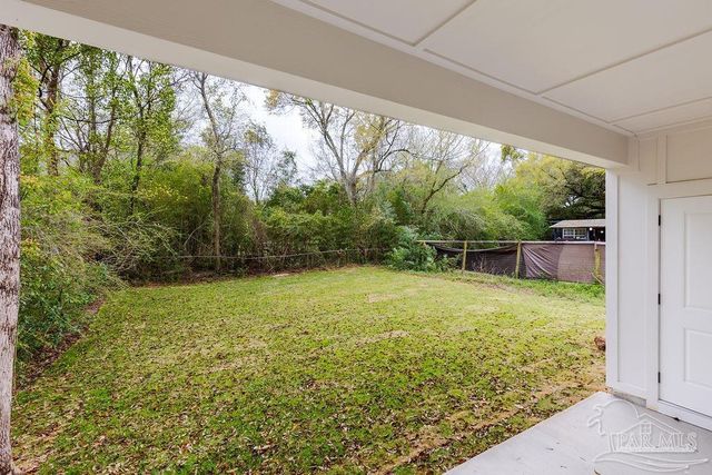 1321 John Carroll Dr, Pensacola, FL 32504