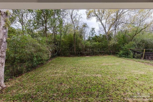 1321 John Carroll Dr, Pensacola, FL 32504