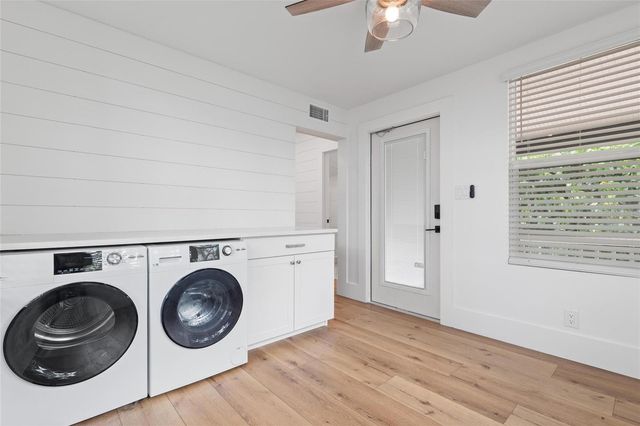 136 N RING AVENUE, Tarpon Springs, FL 34689