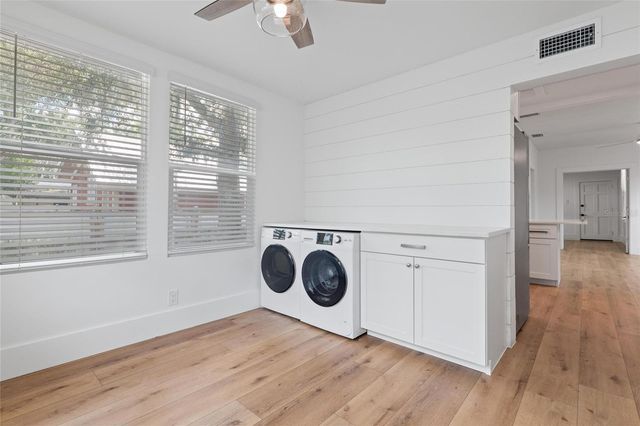 136 N RING AVENUE, Tarpon Springs, FL 34689