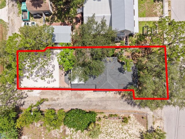 136 N RING AVENUE, Tarpon Springs, FL 34689