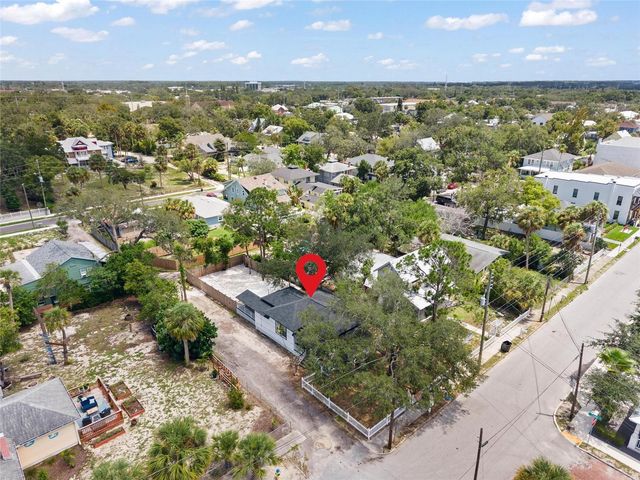 136 N RING AVENUE, Tarpon Springs, FL 34689
