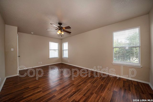 518 Reba, San Antonio, TX 78109