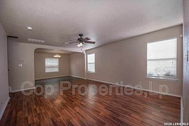 518 Reba, San Antonio, TX 78109