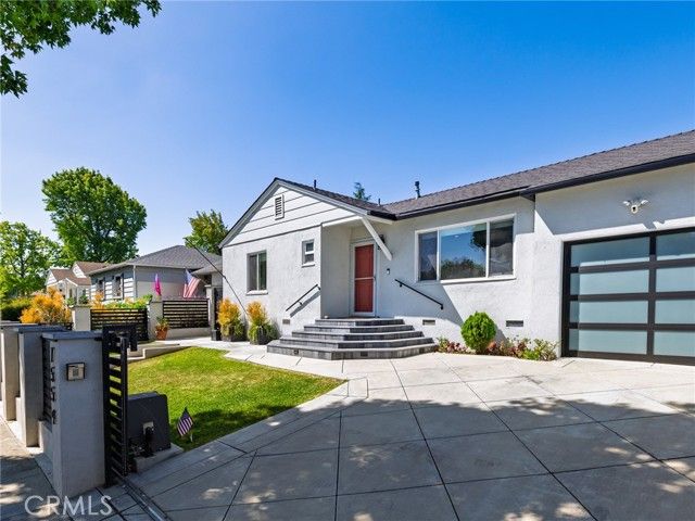 7559 Midfield Avenue, Los Angeles, CA 90045