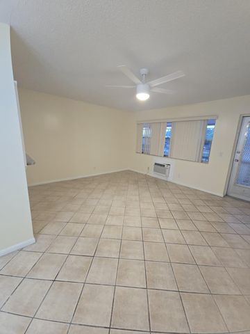129 Hastings 129, West Palm Beach, FL 33417