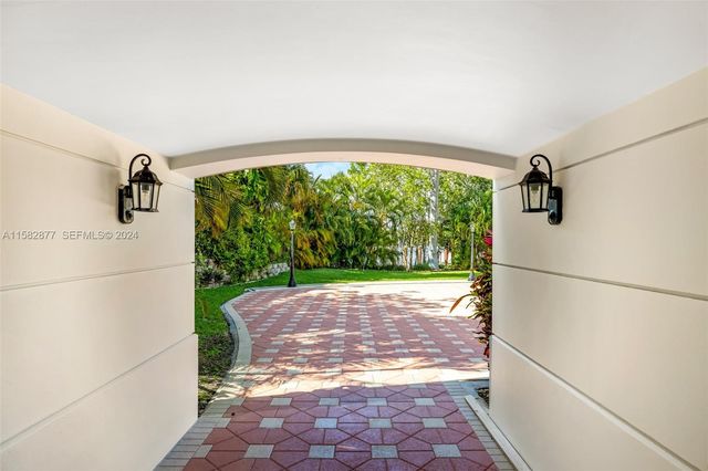 431 Costanera Road, Coral Gables, FL 33143