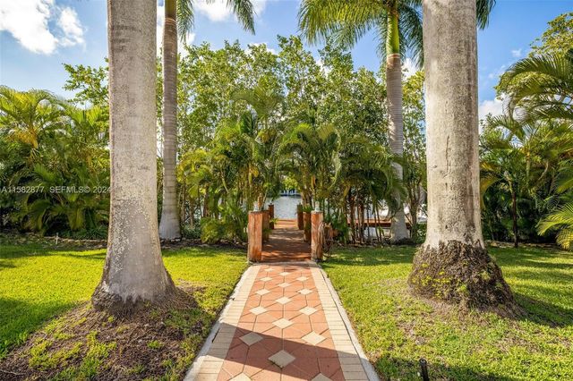 431 Costanera Road, Coral Gables, FL 33143