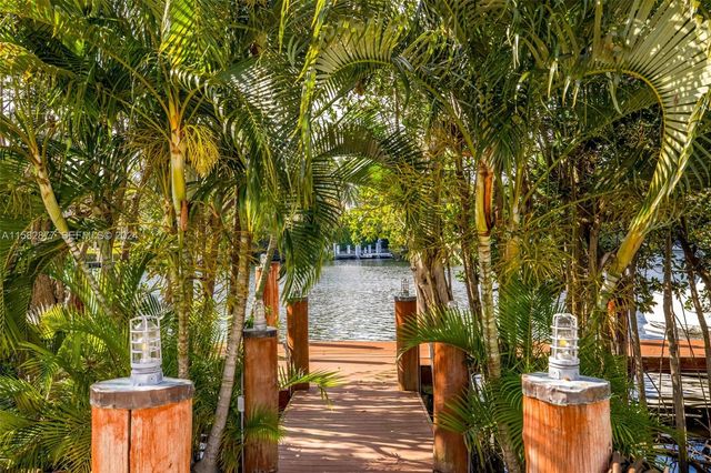 431 Costanera Road, Coral Gables, FL 33143