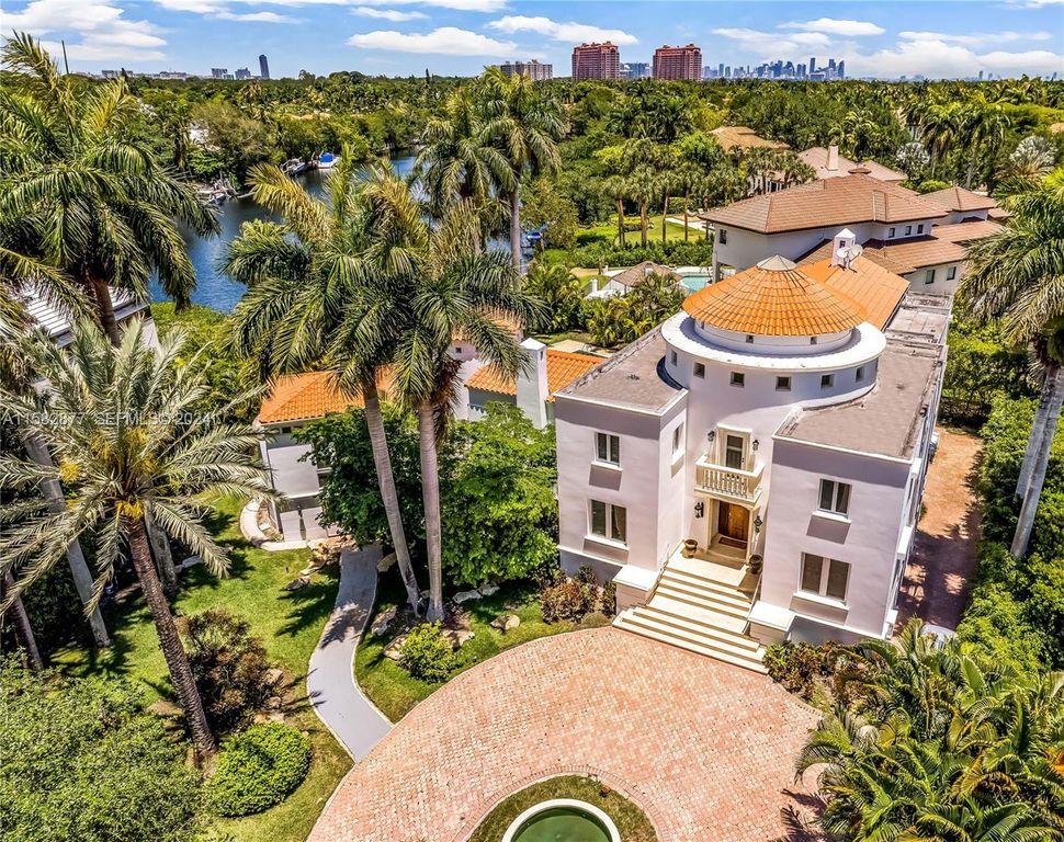 431 Costanera Road, Coral Gables, FL 33143