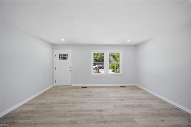 2241 Tennessee DR, Chesapeake, VA 23323